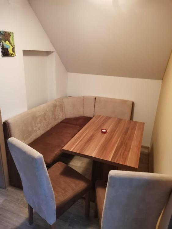 Apartman Damiko Leilighet Chřibská Eksteriør bilde